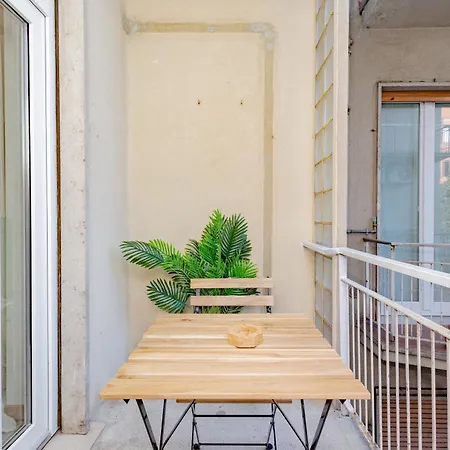 Golden House Apartamento